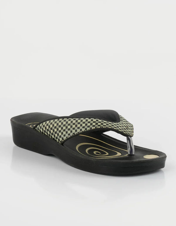 Velvet Ease – Women’s Soft & Stylish Slipper