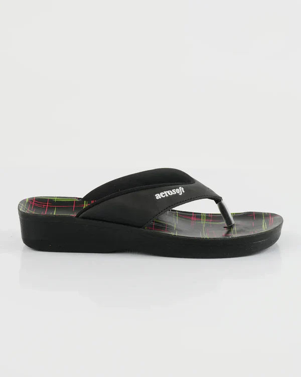 VelvaStep – Women’s Soft Style Everyday Slipper