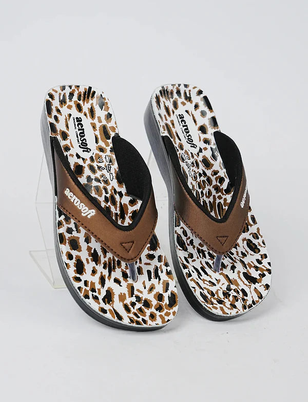 SoleCharm – Women’s Trendy Comfort Slipper