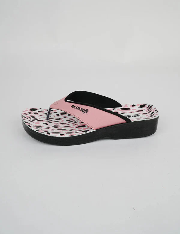 SoleCharm – Women’s Trendy Comfort Slipper