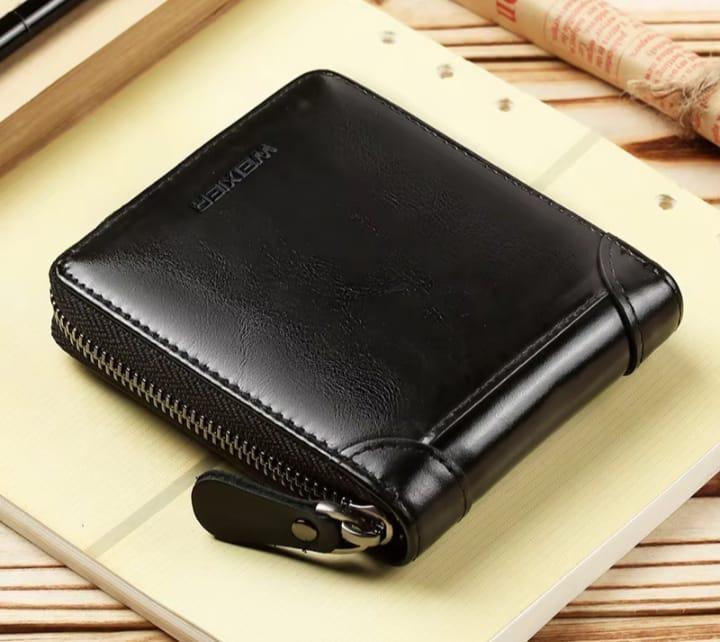 MetroStyle – Men’s Multicolor Leather Wallet