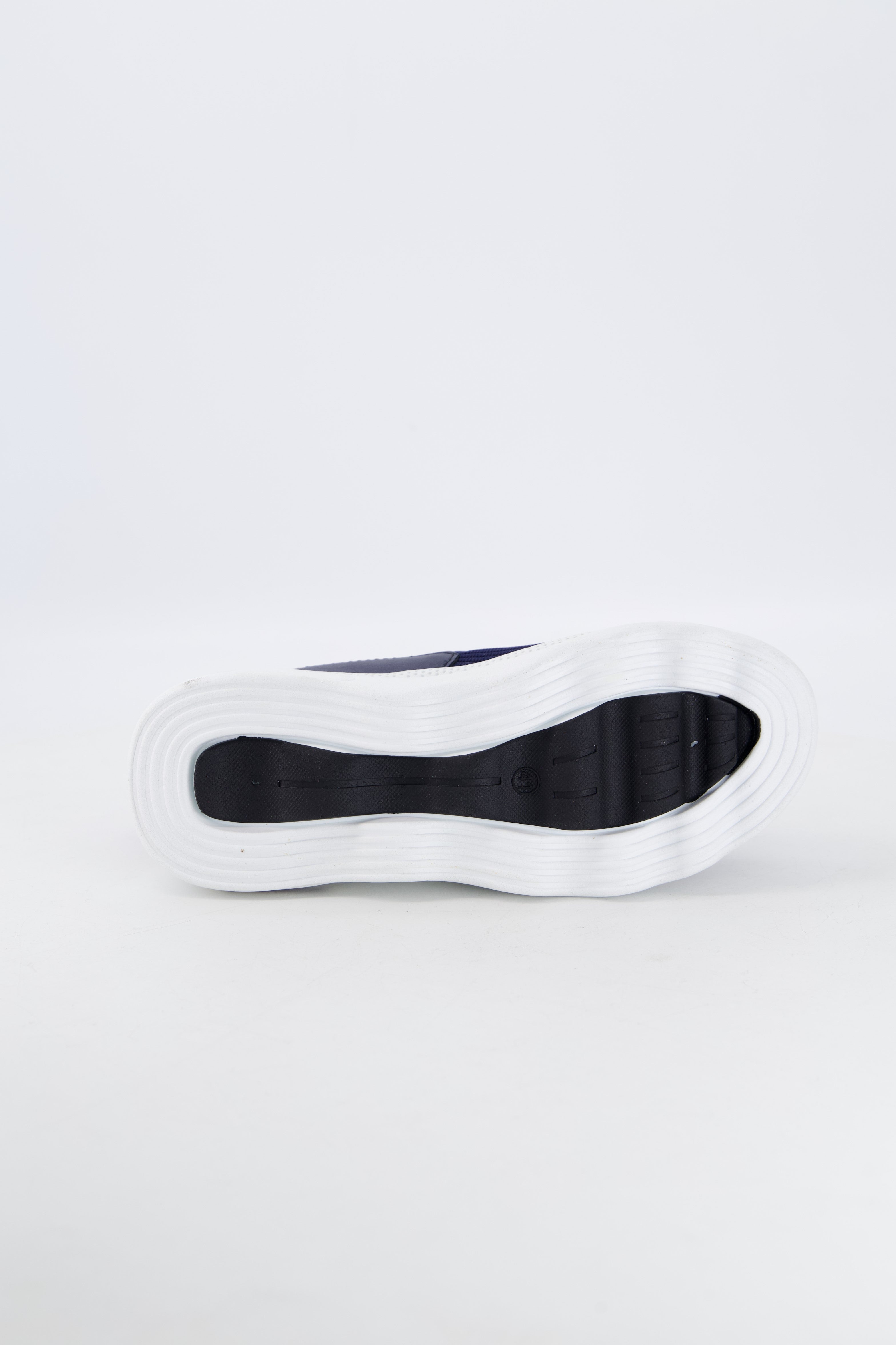 Black camel 518 Skecher