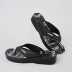 LuxeSole – Women's Stylish All-Day Comfort Slipper