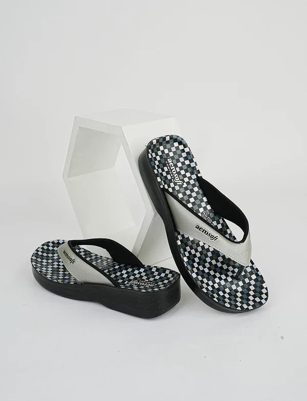 CharmEase – Women’s Everyday Comfort Slipper LA08A5