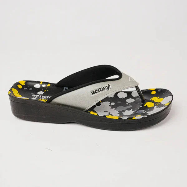 VelvetEase – Women's Soft & Stylish Everyday Slipper