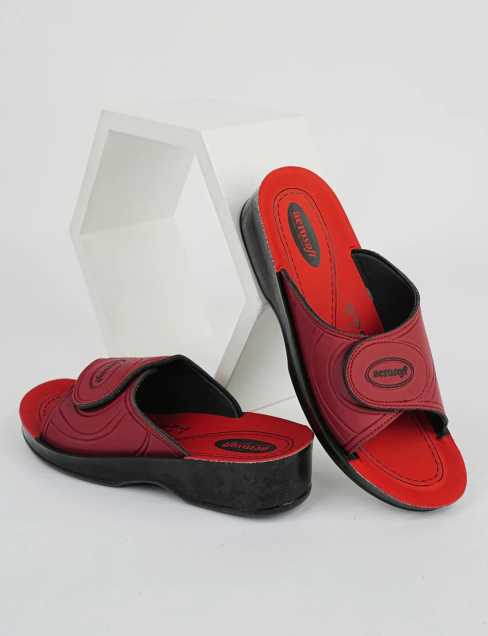 ChicEase – Women’s Stylish Comfort Slipper aerosoft LA2850