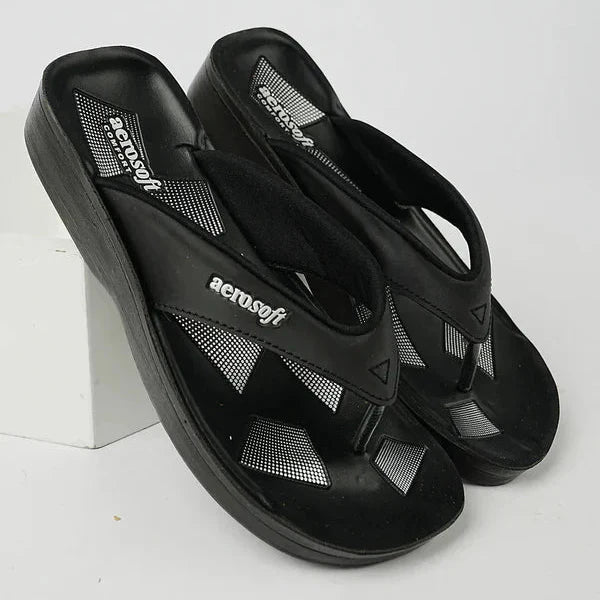 SoftGlam – Women's Comfy Everyday Slipper