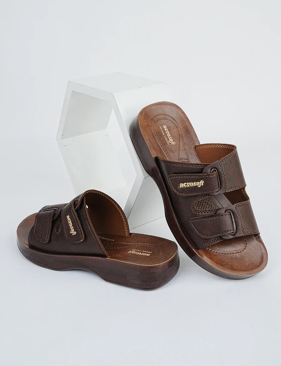 UrbanStep – Stylish Comfort Men’s Slipper