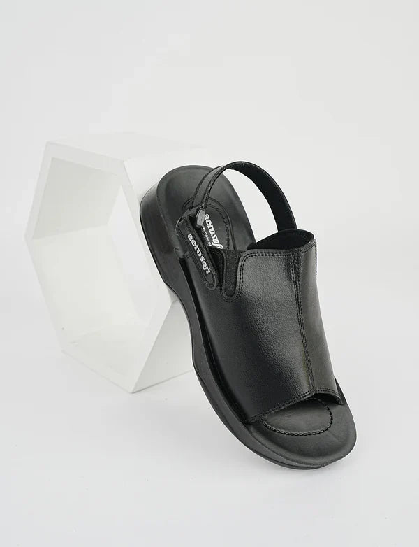 StrideEase – Men’s Stylish Comfort Sandal aerosoft MA4813