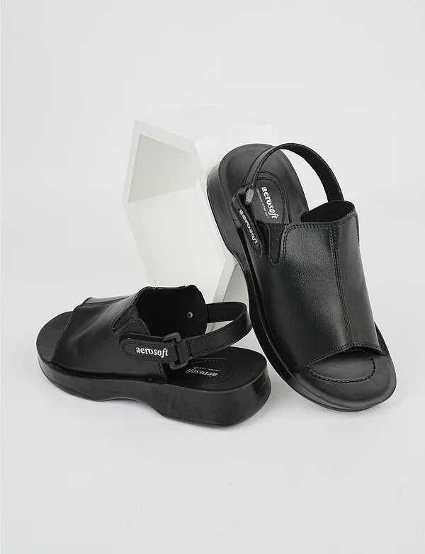 StrideEase – Men’s Stylish Comfort Sandal aerosoft MA4813
