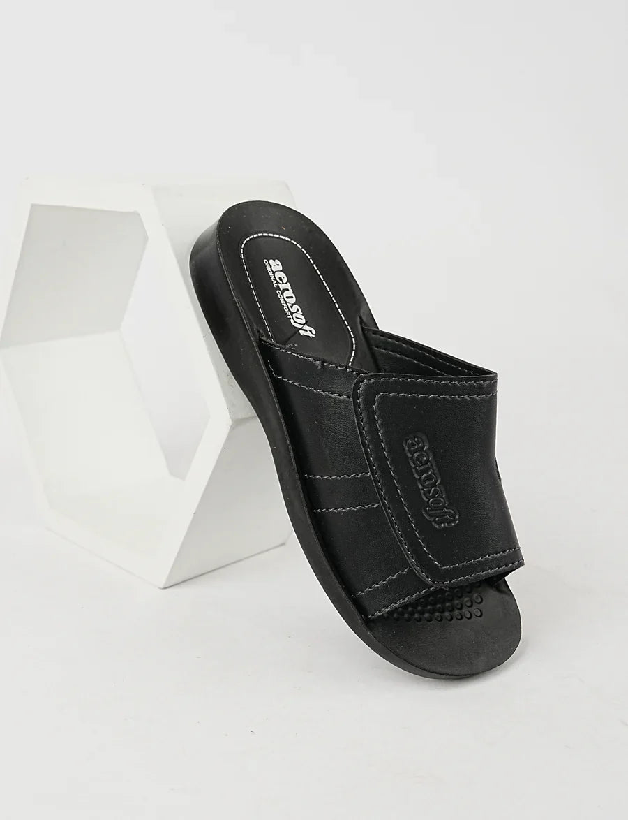 UrbanEase – Men’s Premium Comfort Slippers
