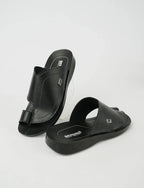 UrbanEase – Men’s Stylish Everyday Slipper