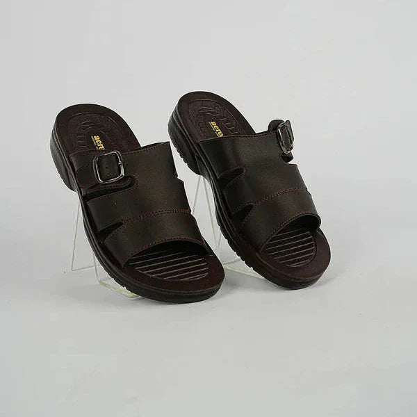 UrbanStride – Men’s Sleek Everyday Slippers