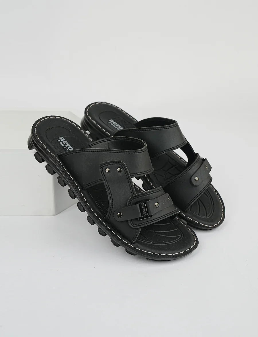 StrideEase – Premium Comfort Men’s Slipper