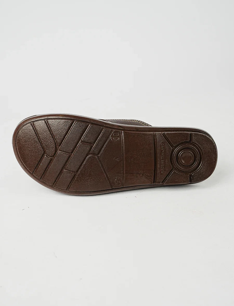 StrideMax – Premium Men’s Daily Wear Slipper