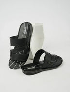 StrideFlex – Premium Everyday Men’s Slipper