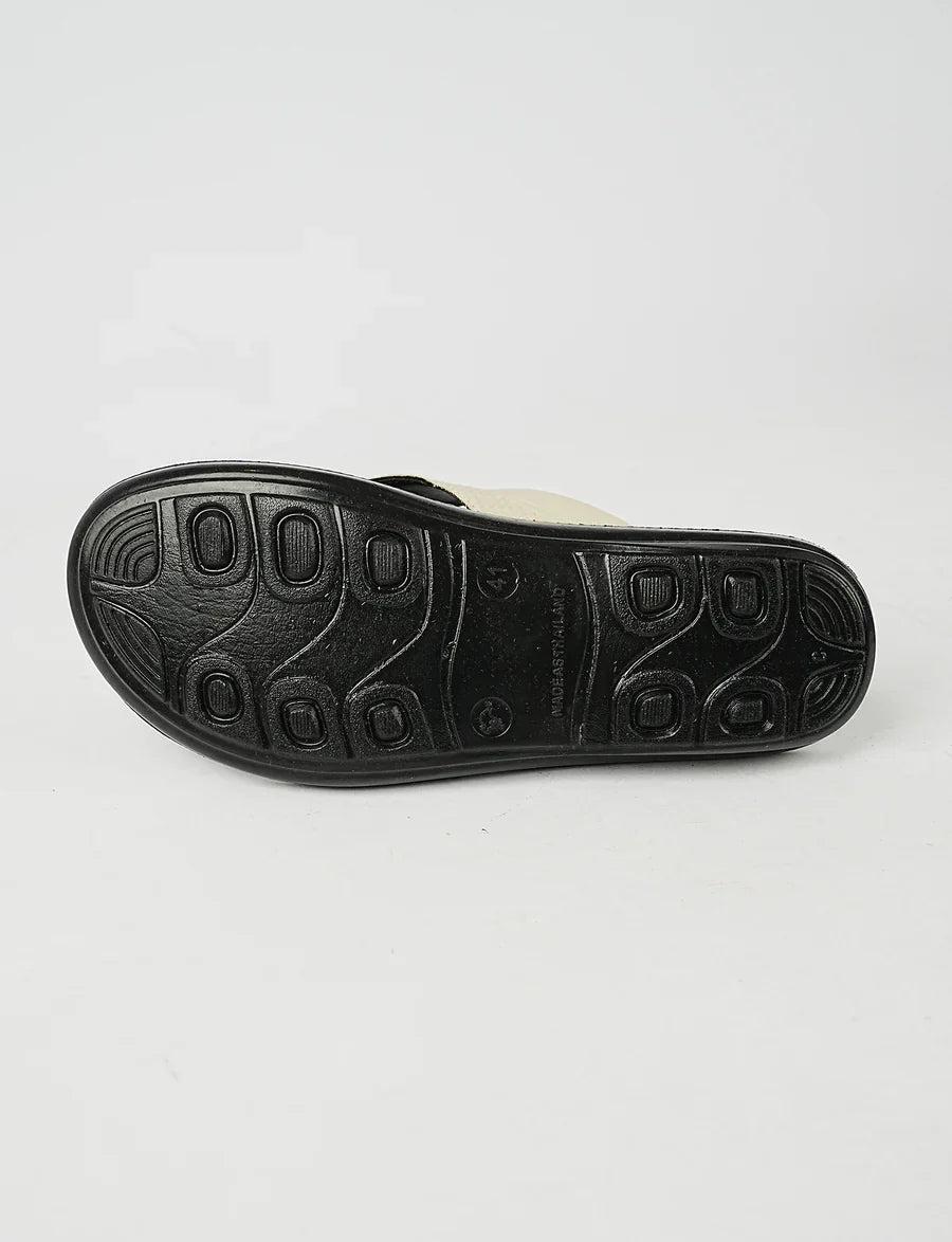 StrideEase – Premium Comfort Men’s Slipper