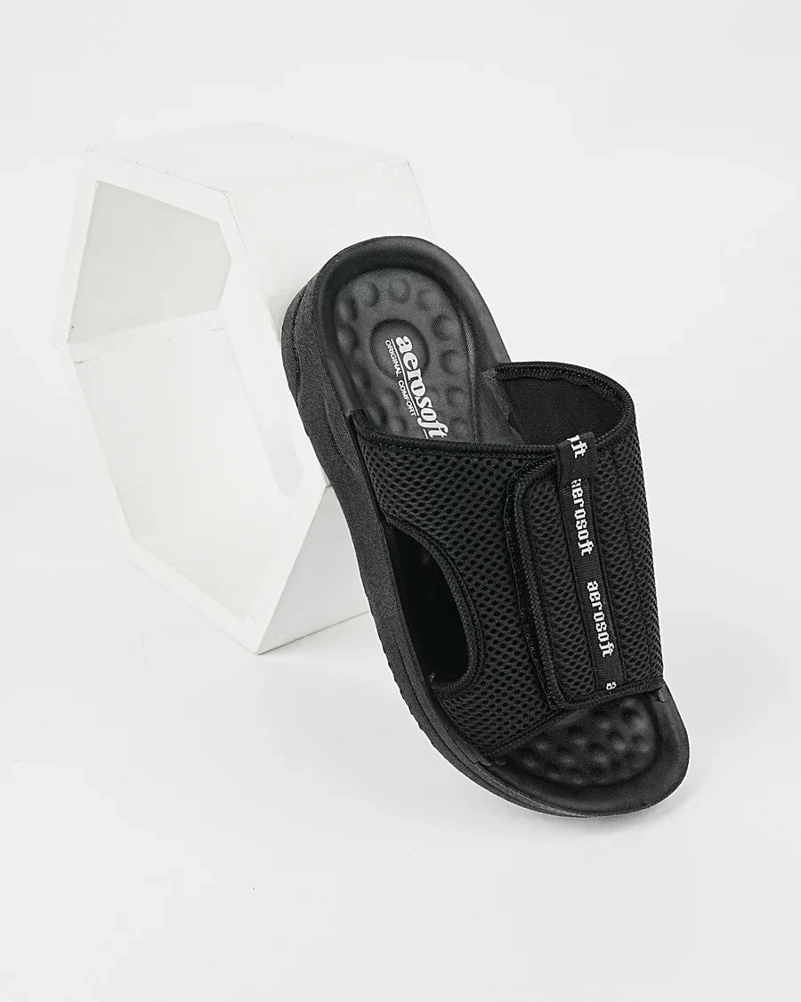 UrbanEase – Men’s Everyday Comfort Slipper