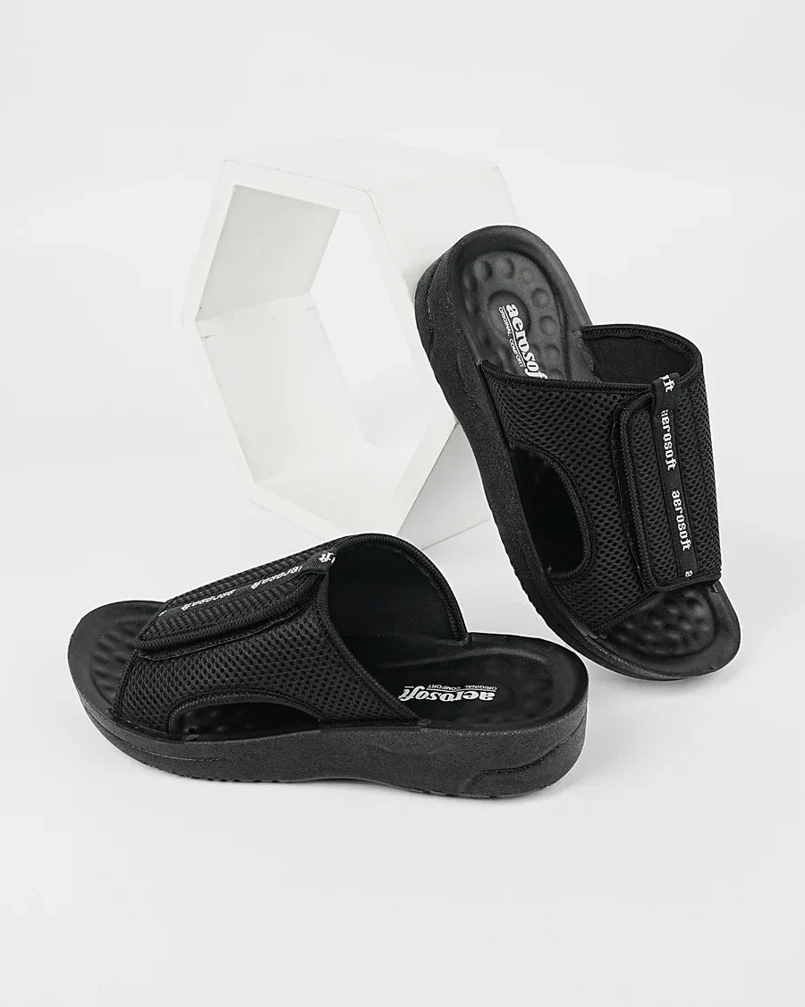 UrbanEase – Men’s Everyday Comfort Slipper