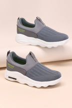 Black camel 518 Skecher