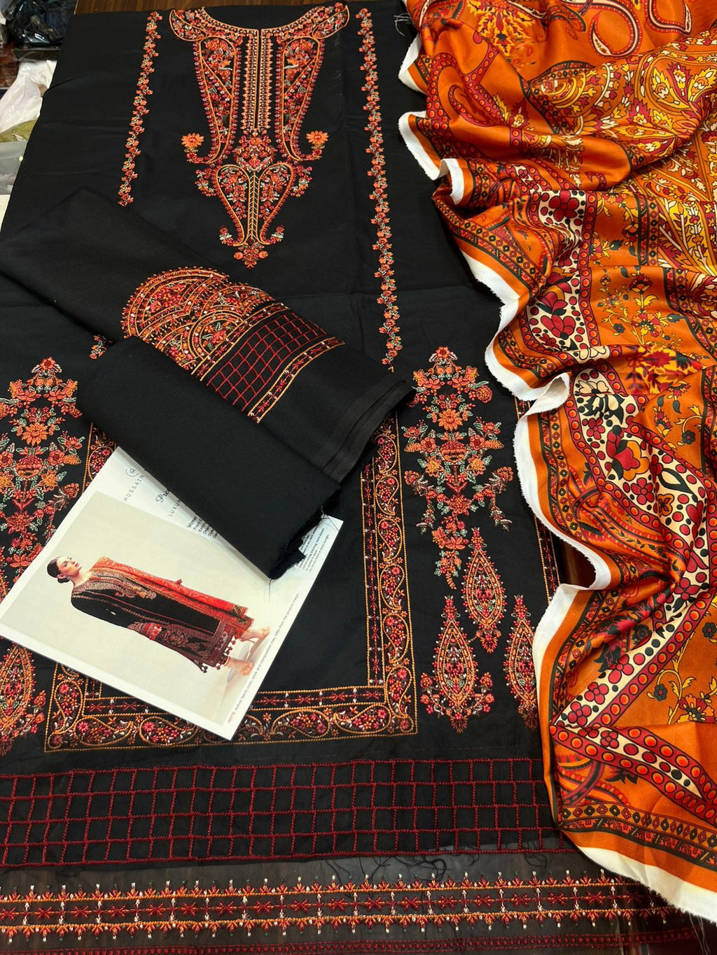 Hussain Raher 230 KT Dhanak Volume – Super Hit 3PC Dress